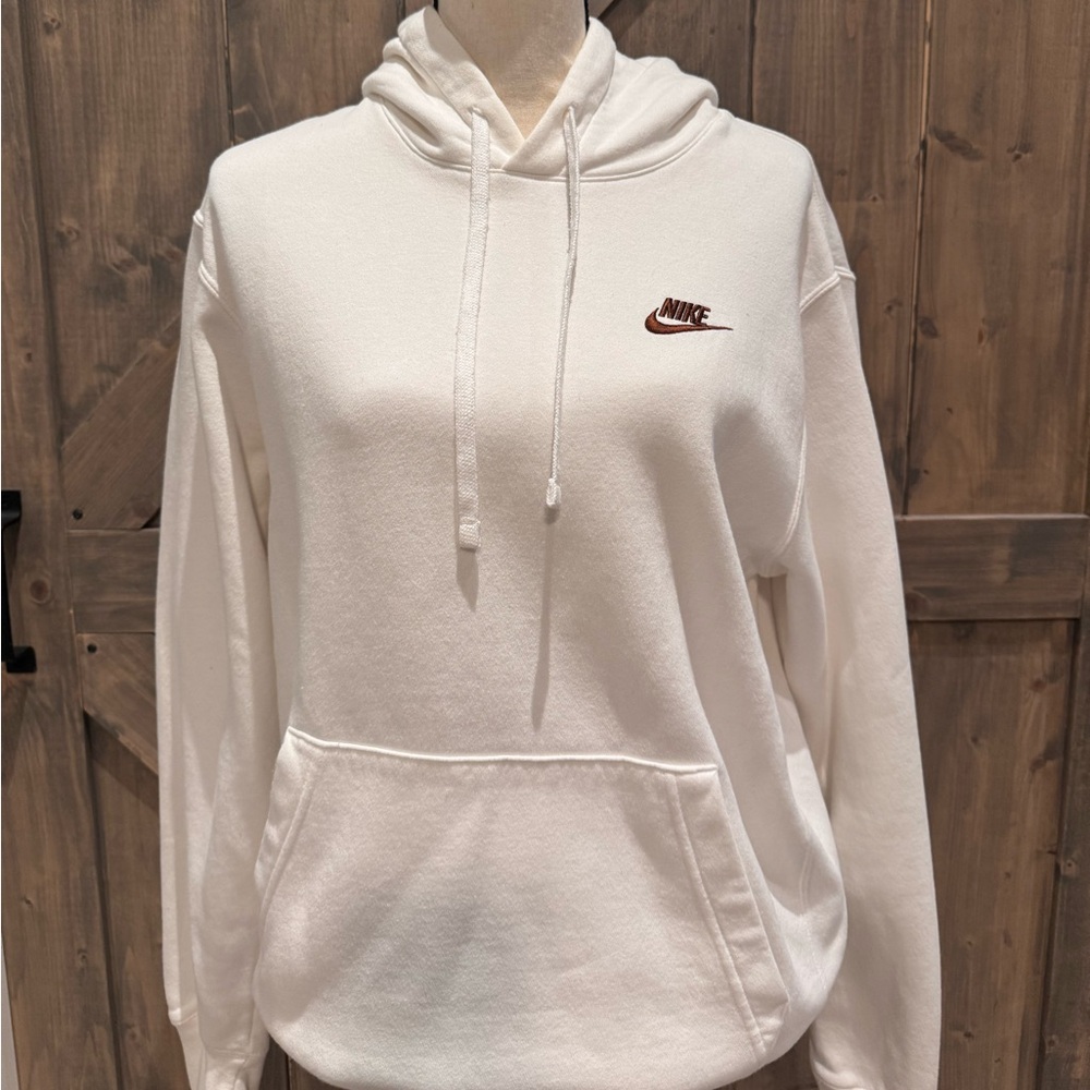 Nike Men’s White Hoodie Sweater